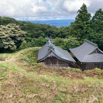 展望台から見た八溝嶺神社