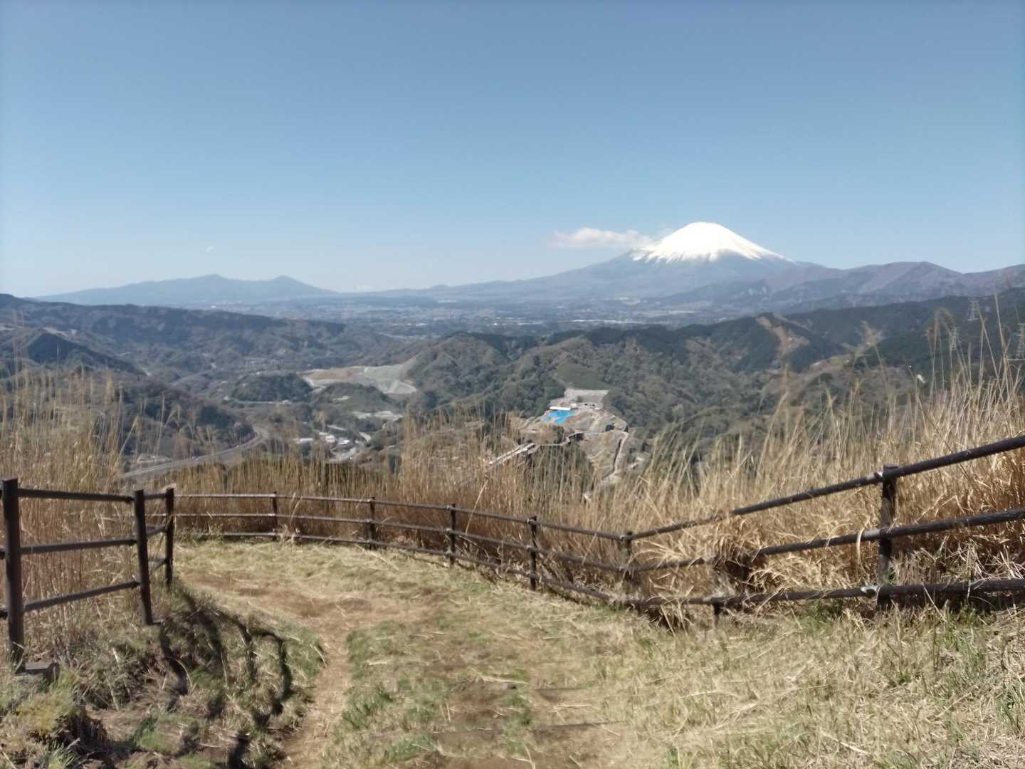大野山登り口-大野山 往復コースの写真