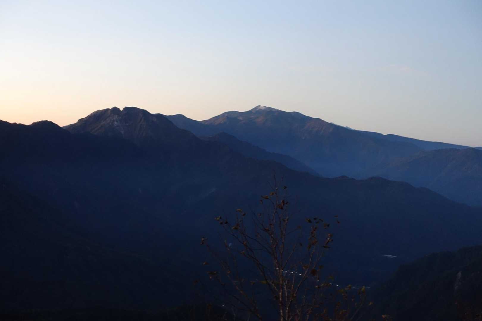 焼岳と乗鞍岳