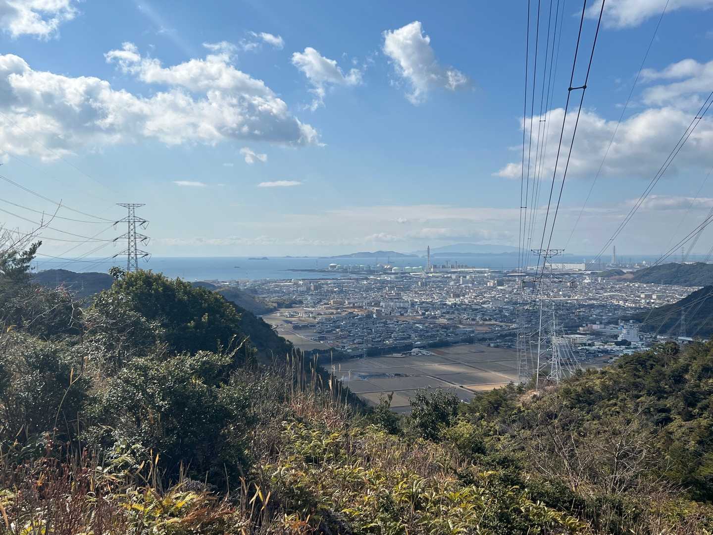 ピークから少し戻った所に絶景ポイントあります🙆‍♀️