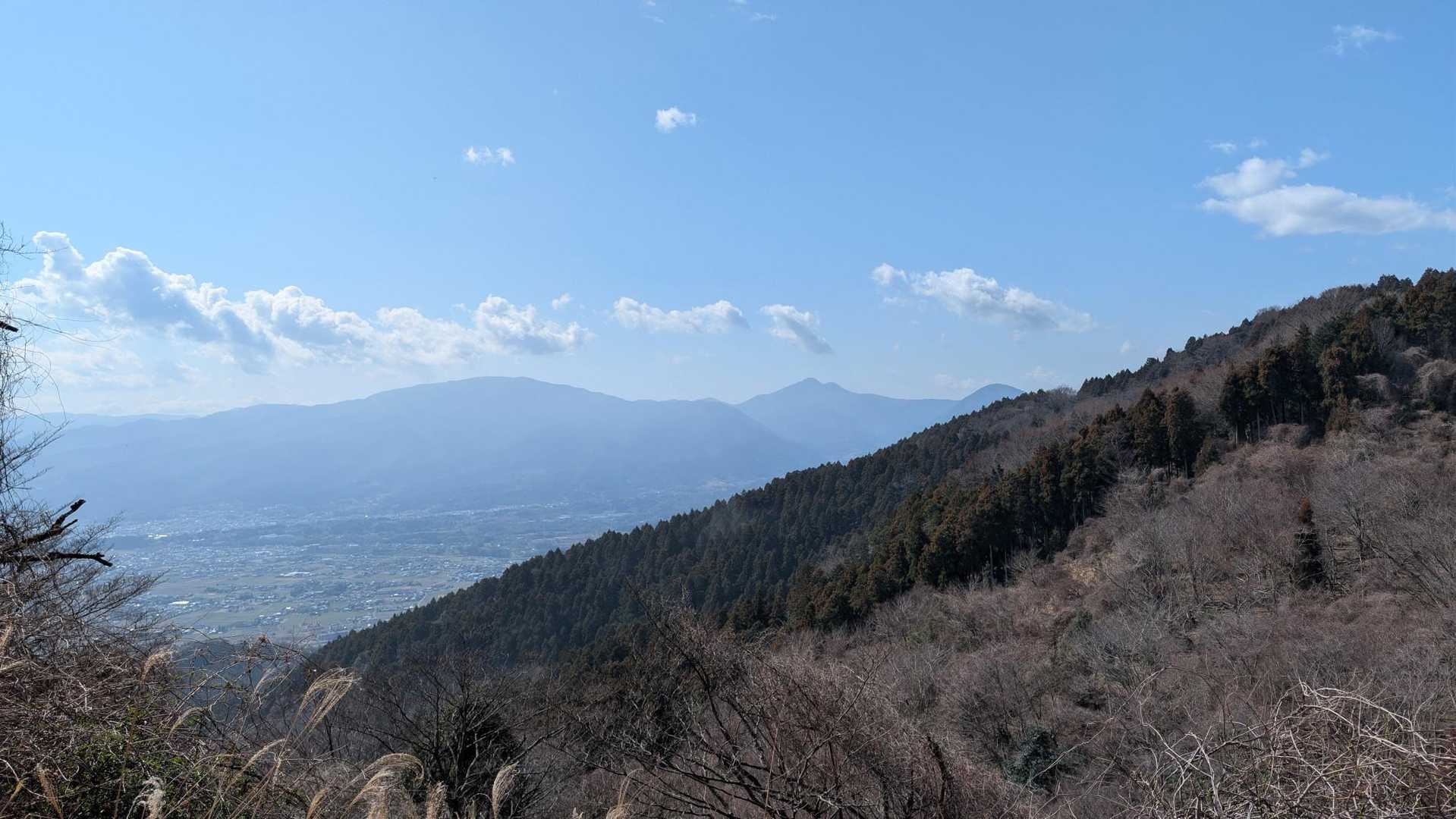 高松山入口バス停-高松山-尺里峠-小田急　新松田駅 縦走コースの写真