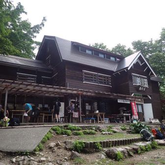 猿倉荘に到着！
ガイドさんの時間配分すごい