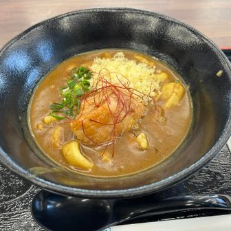 御在所名物カレーうどん角煮入り🥢😺