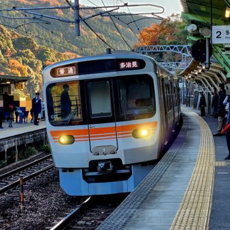 ホームに着いたら直ぐに電車
タイミングがいい👍👍