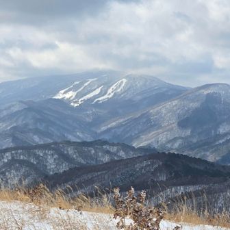 こっちは恐羅漢山👀
山肌に見えてるのがスキー場？