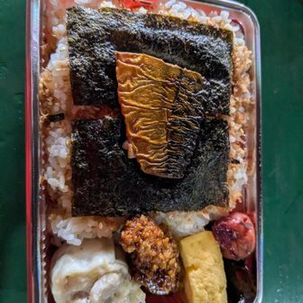 燕山荘弁当