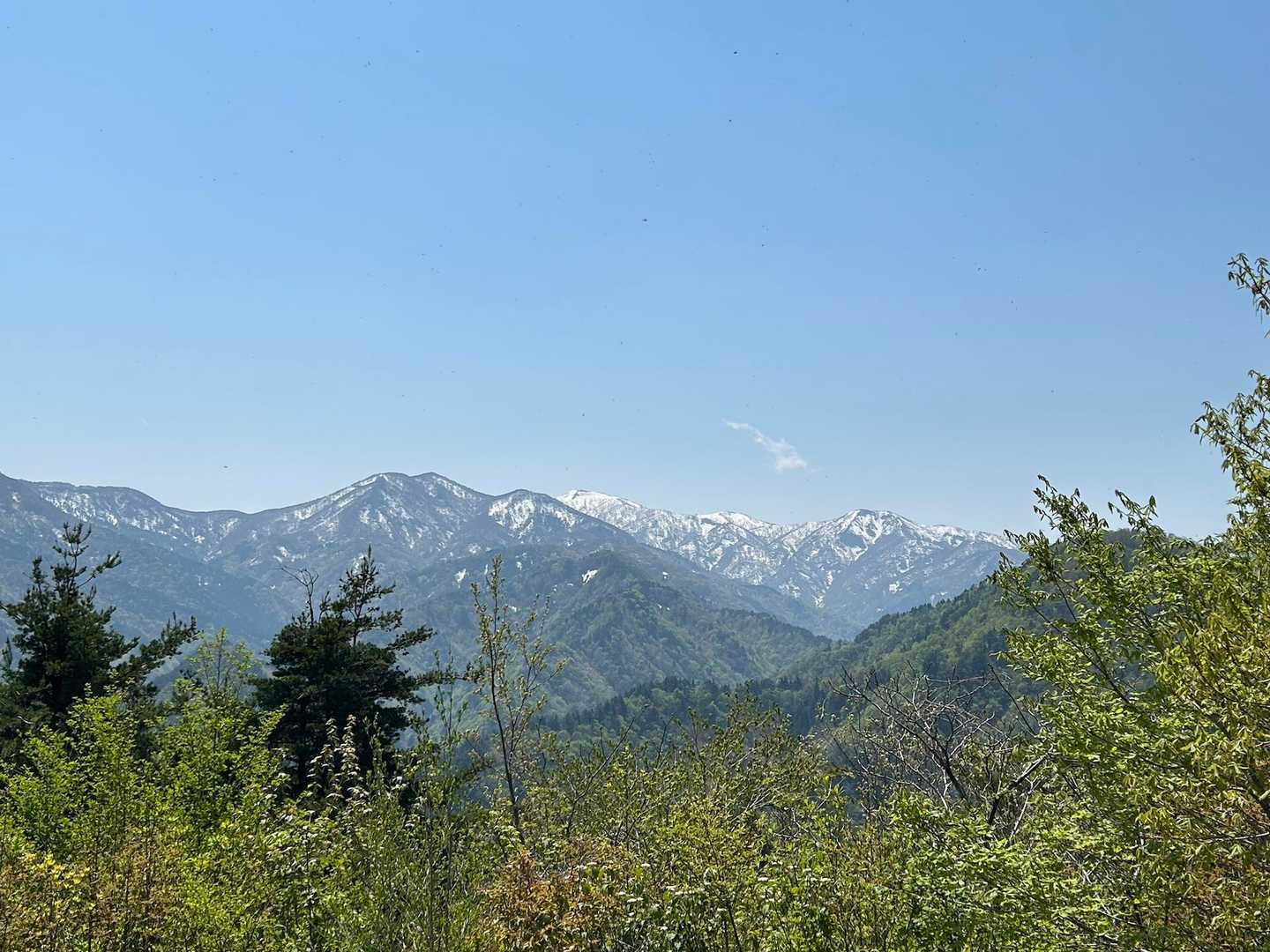 雪山が見えてきた
大日山らしい🏔️