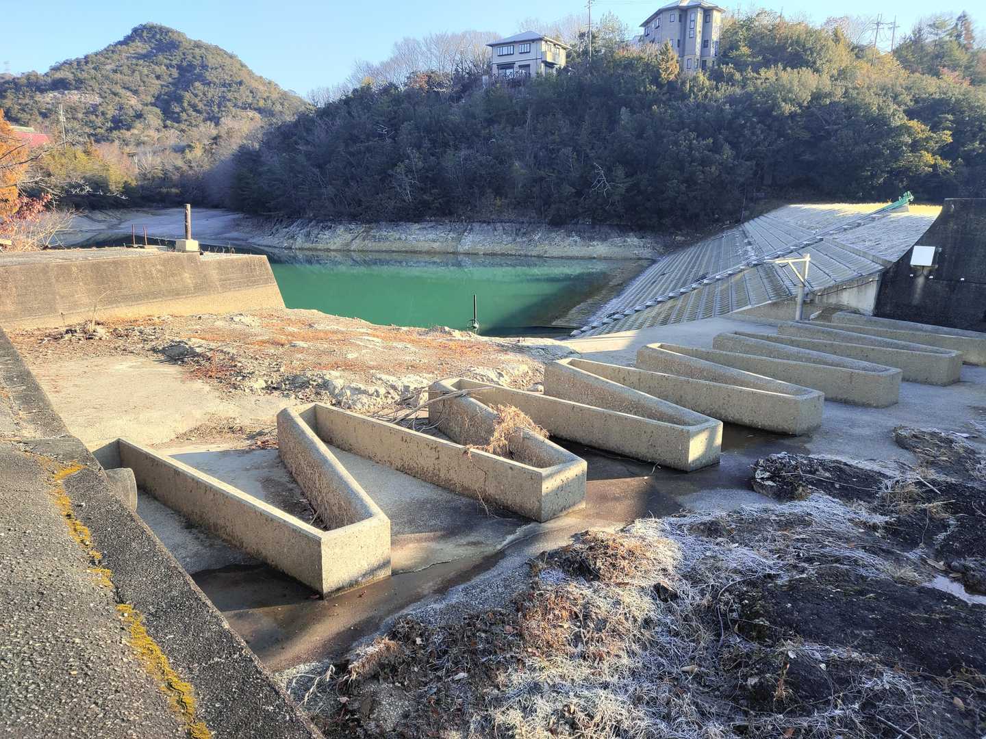 そして、お目当ての洪水吐！
三草山の麓の昭和池と同じ、ラビリンス型🤩