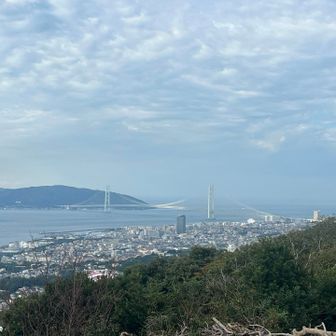 明石海峡だけでなく、播磨灘が一望出来るここは大好きです