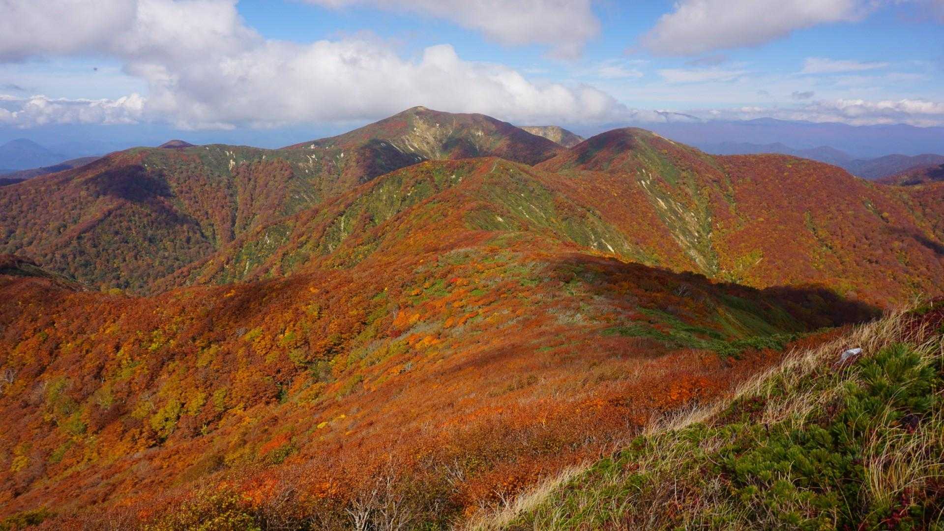 一番高い山が羽後朝日岳