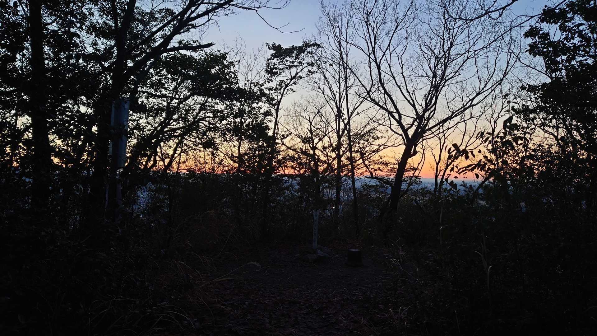 もうすぐ日の出🌄ターーイム🕖