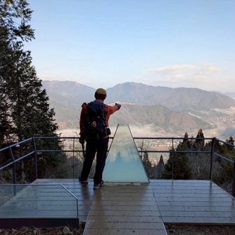 向こうへ行きたい