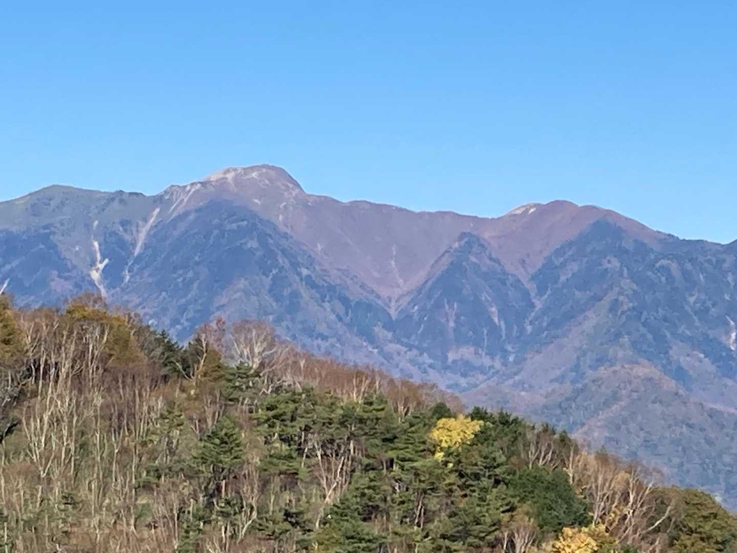 日光白根山を望む