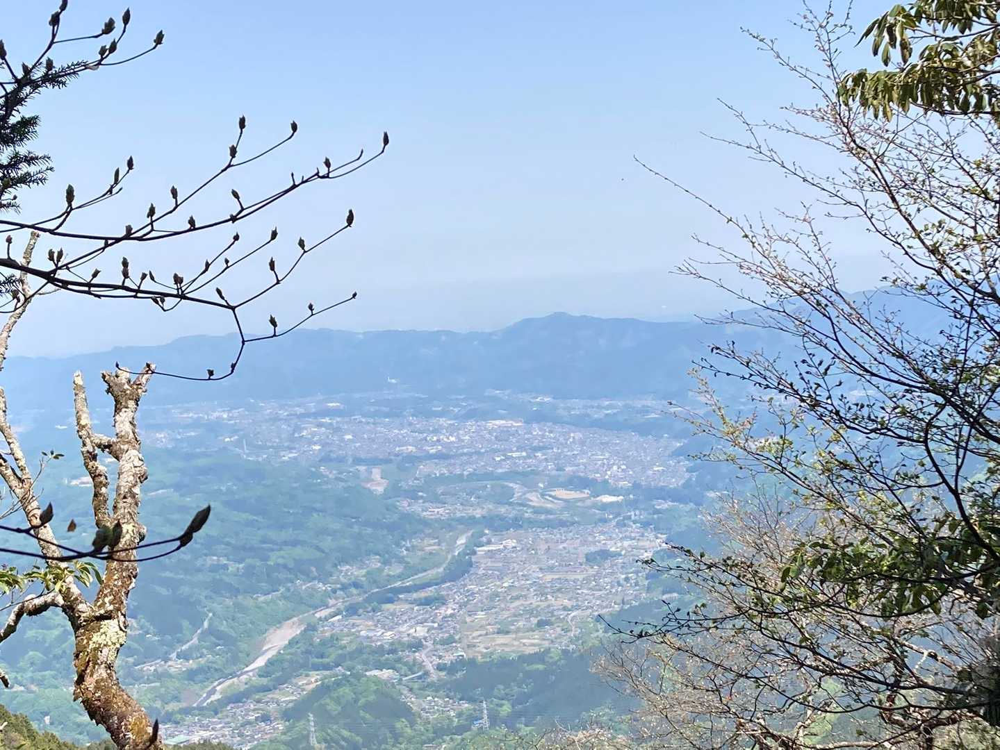 大霧山方面と市街地