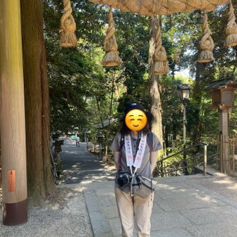 タスキをお借りしてお祓いしてから登拝
三輪山は神体山なので写真撮影不可