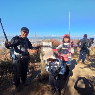 3人揃ってパチリだけど山姥さんは顔出しNGなんでココまで。