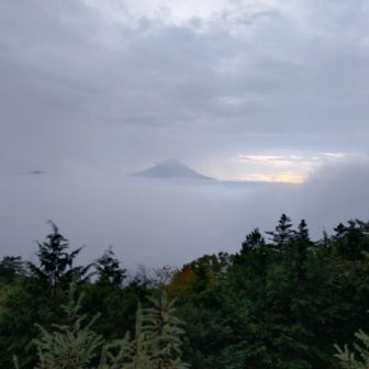 ご来光です☺️富士山🗻ちょっと顔を出してくれました