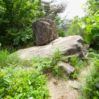 カブト岩
