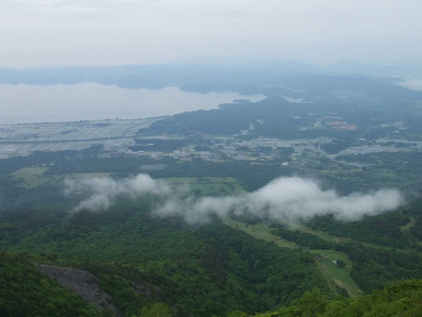 雲が低い