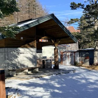 こちらが入笠湿原の公衆トイレ