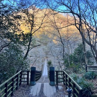 汐見滝吊り橋