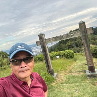 帆掛山(一本松公園)草を刈り払って頂き清々しい
因みに今日は家の庭も芝刈り　これも清々しい