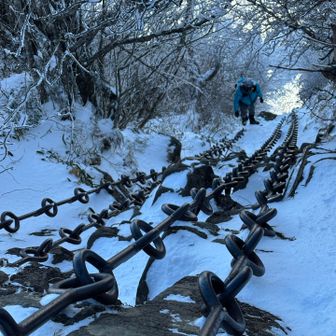 iさん♡本日誰も登っていない！？鎖場を。石鎚デビューで鎖も天狗も全制覇！！👏