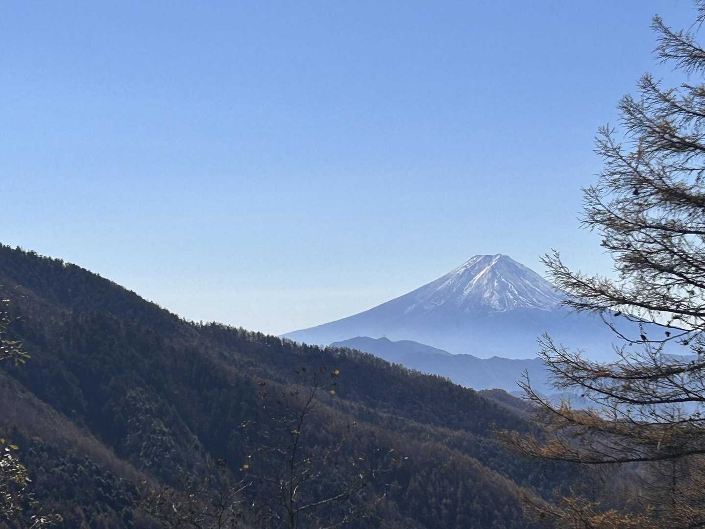 すずらん昆虫館前バス停-牛奥ノ雁ヶ腹摺山-小金沢山-天狗棚 縦走コースの写真
