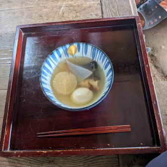 おでん800円也
特に大根、染み染みで美味かった、汁まで飲み干した😋