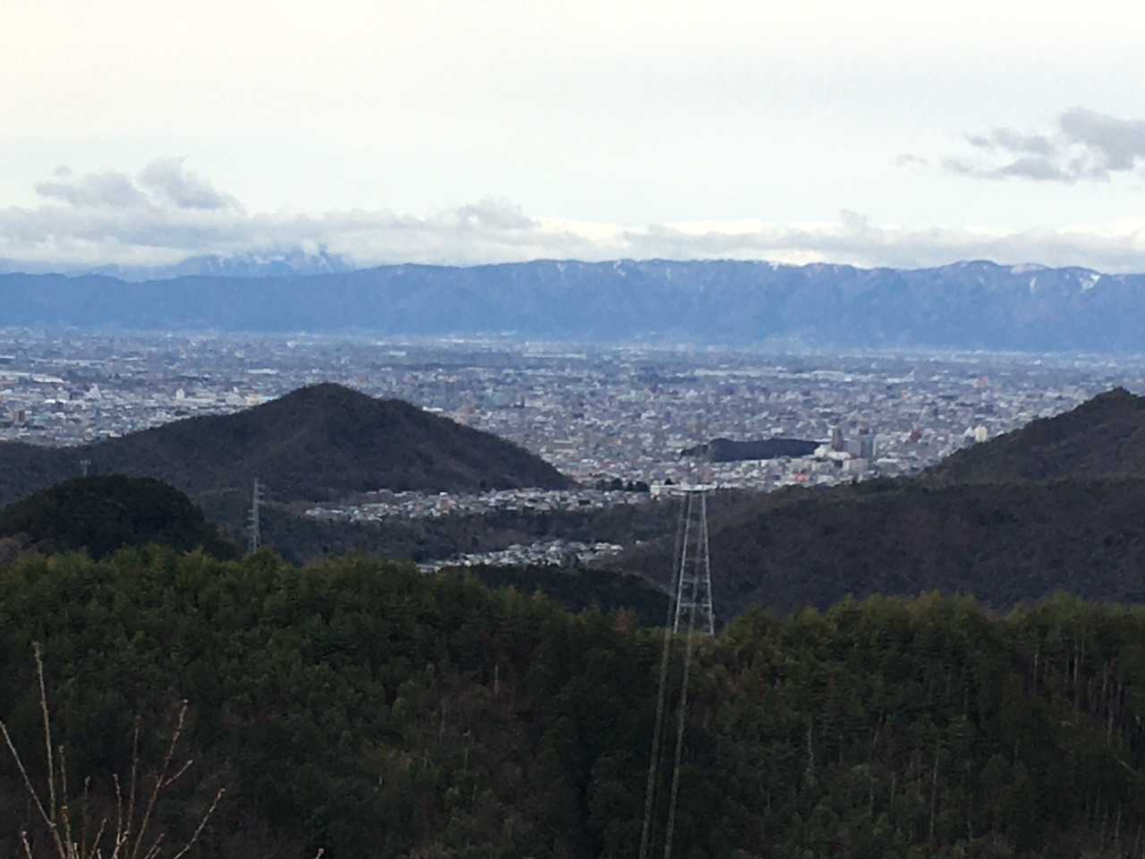 鈴鹿方面雲が出てきた