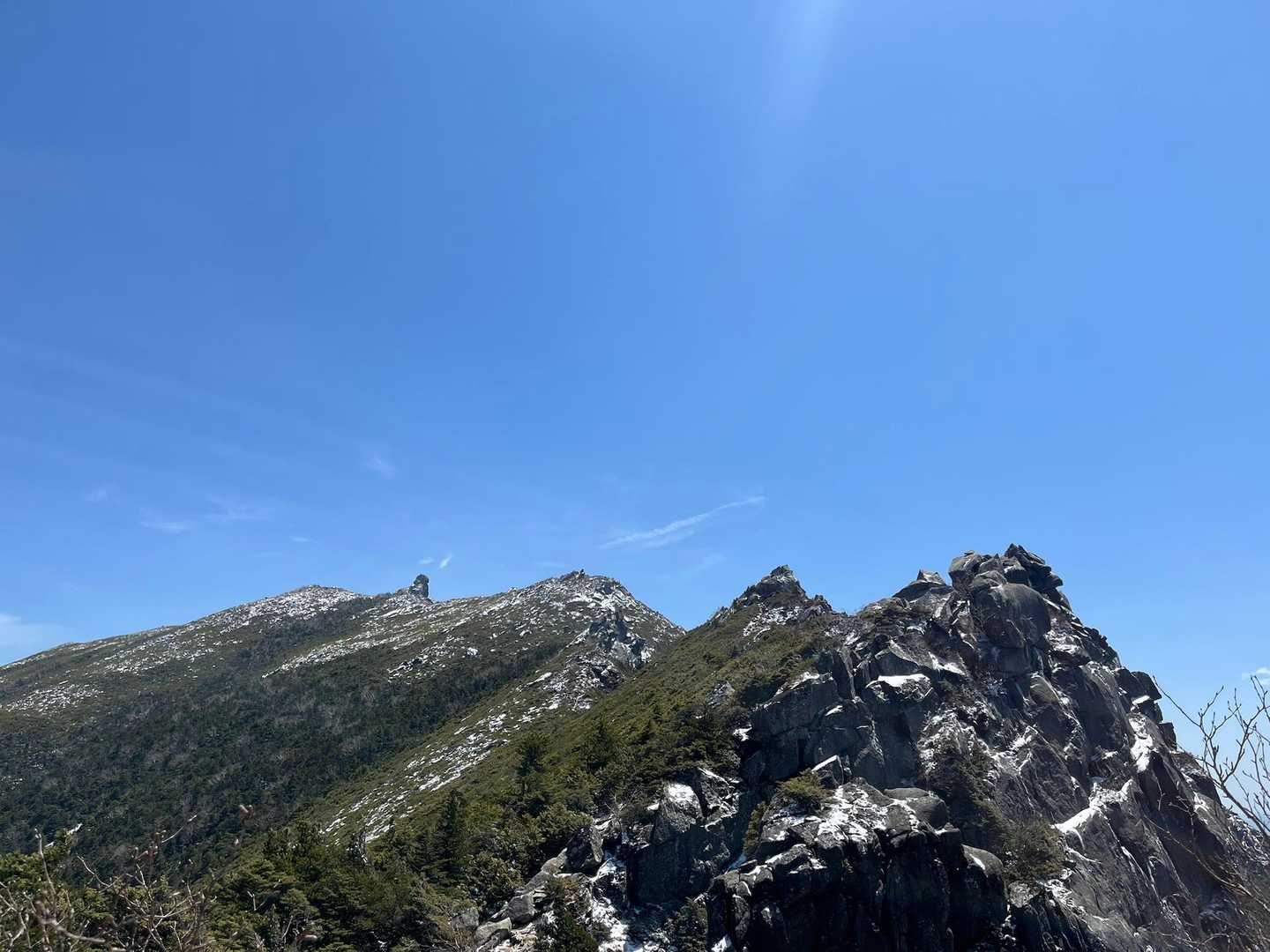 金峰山山頂はまだ遠い‥