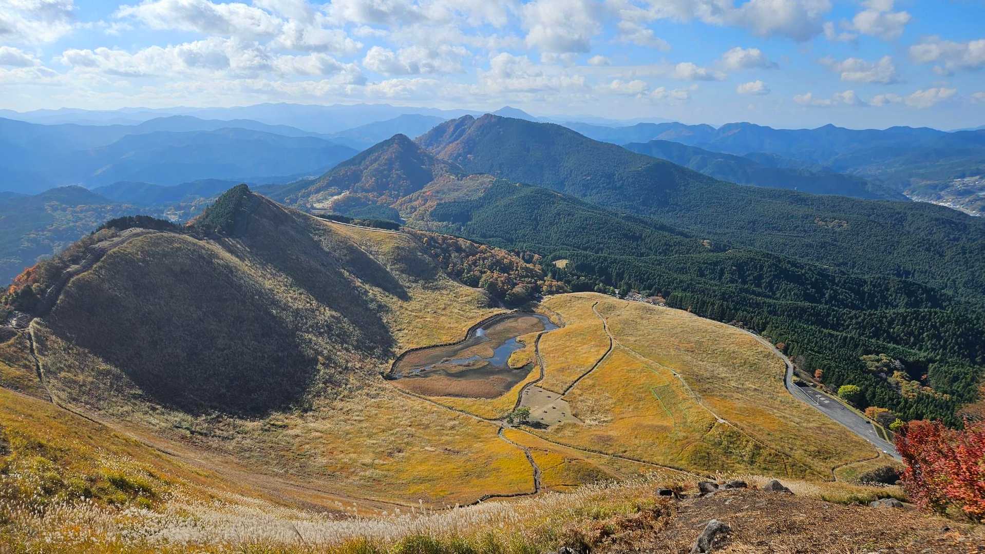 展望広場まで戻り暫し休憩☕
朝より色がくっきり