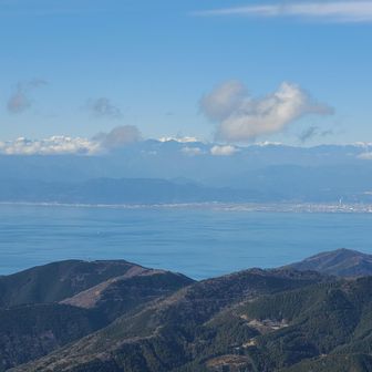 清水の市街地や肉眼だと三保の松原も見えた🔭