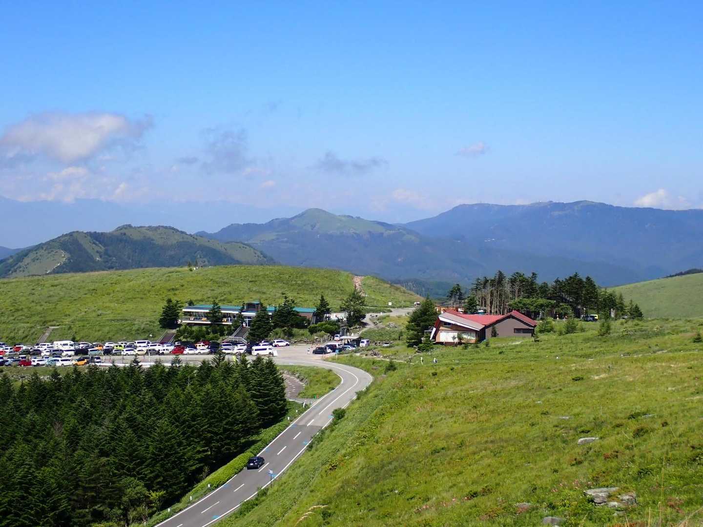振り返って見た車山肩