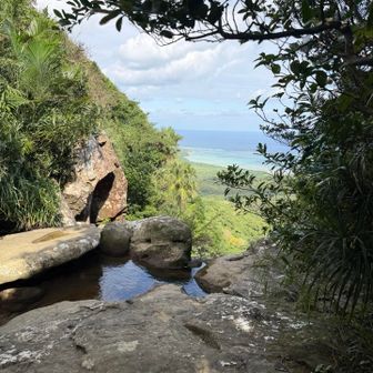 源頭は、あっけない。海が一望。