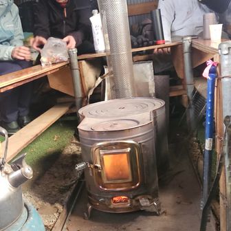 小屋のストーブ