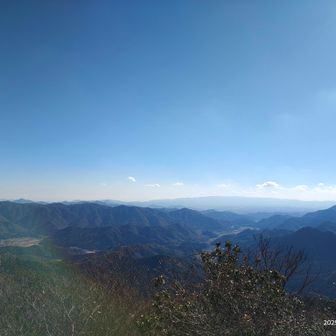 白髪岳山頂から①