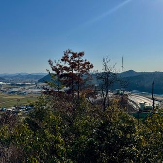 貯水槽があるから、水道山？