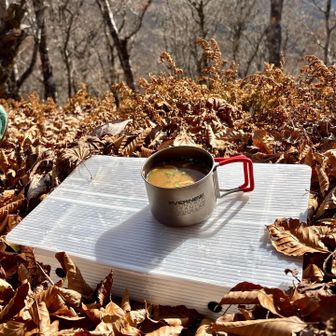 ここで味噌汁＆おにぎりでエネチャージ‼️