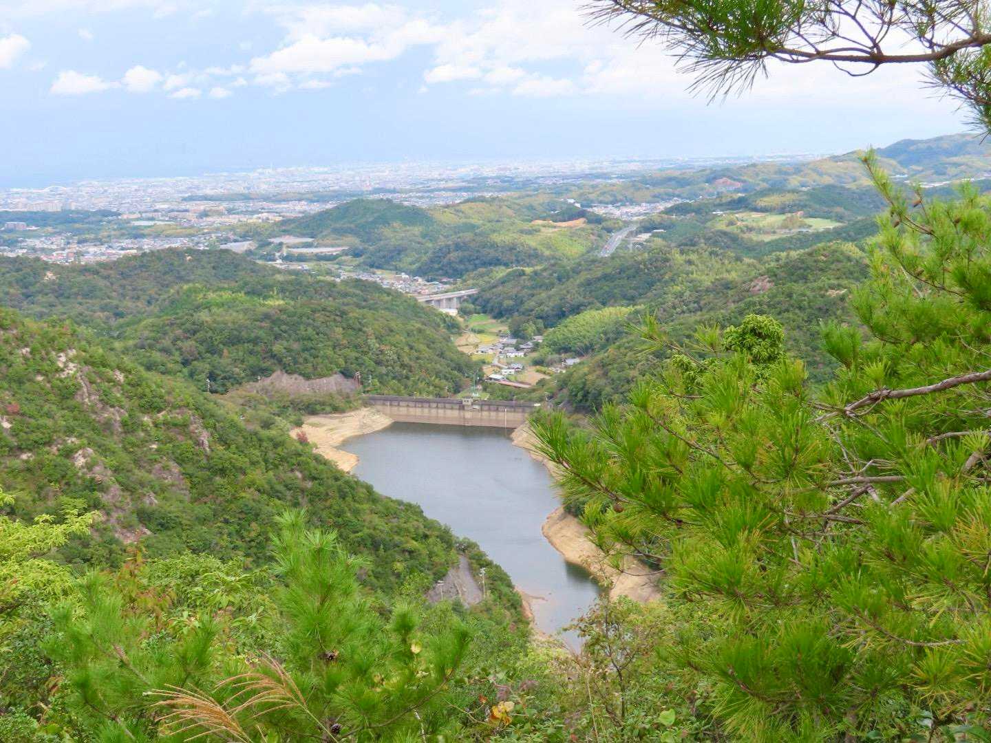 永楽ダム湖　水量が少ない
