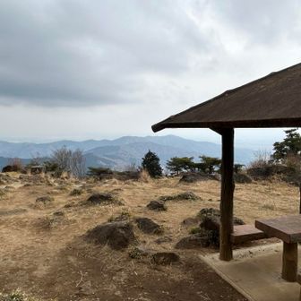 あっちの山々を歩く計画も立ててます
またいつか