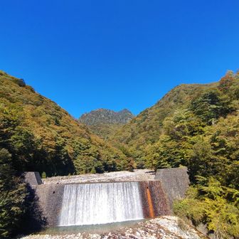 すごい青空
かっこいい鶏冠山