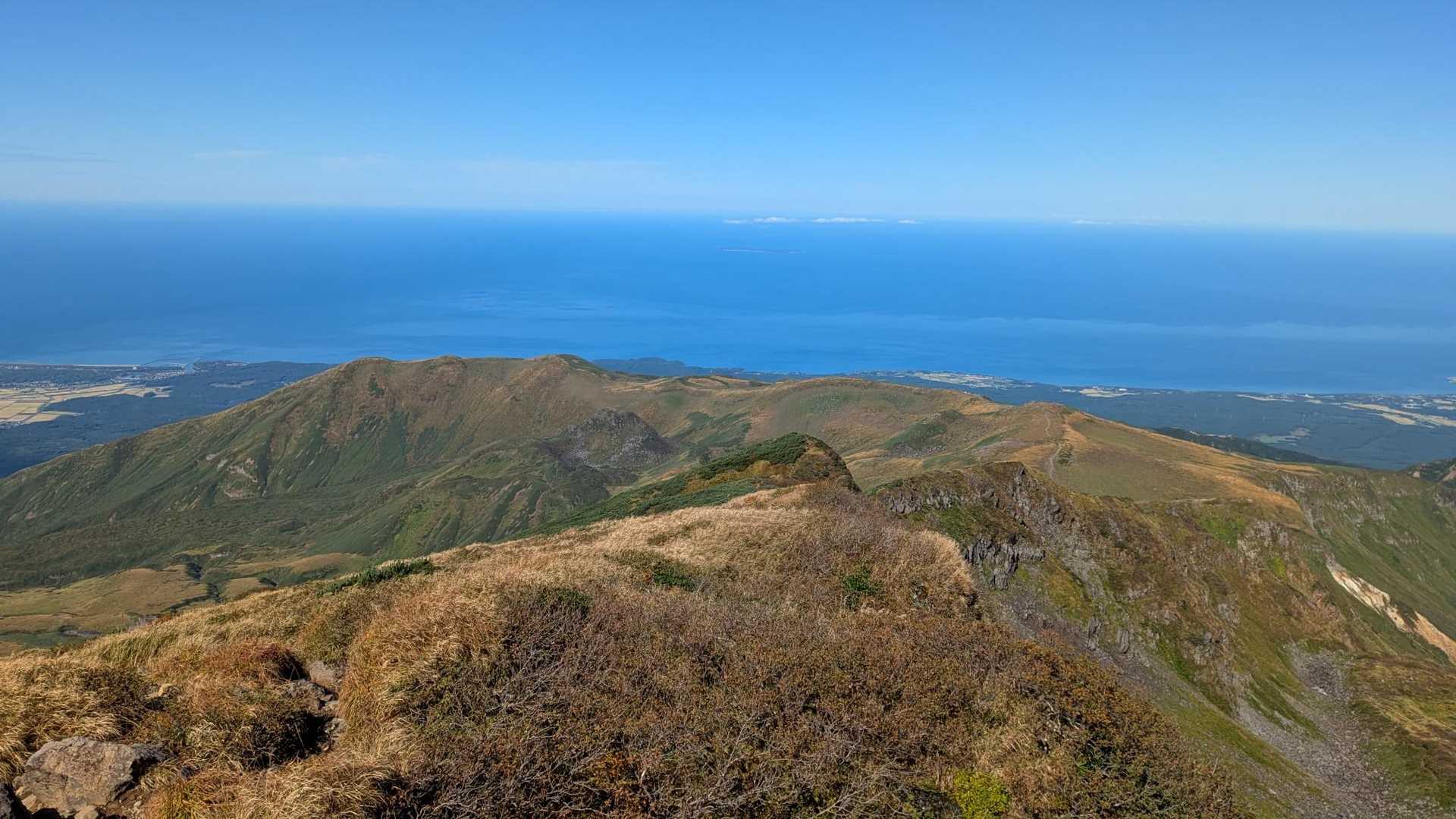 鳥海山の裾野