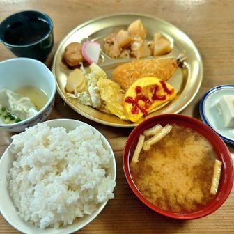 薬師岳山荘の晩御飯