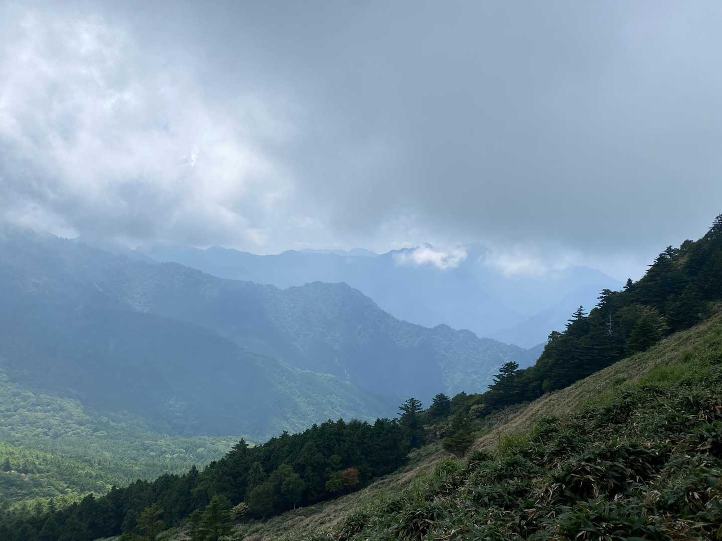 沓掛に戻ったらガスが出てきました。
涼しくなるので、夏場のガスは個人的に嫌いじゃありません✨