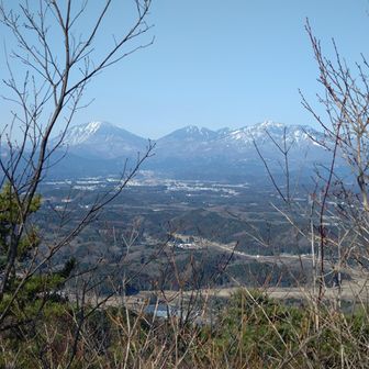 『本山』山頂
冠雪した男体山＆ファミリー⛰️✨
男体山　行きたいな