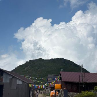 黒岳石室