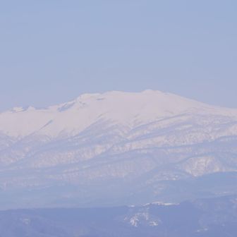 同じく秋田駒ヶ岳もモヤってますね。