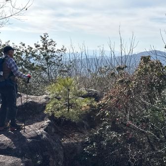 西天神嶽
眺望はこの方向だけ