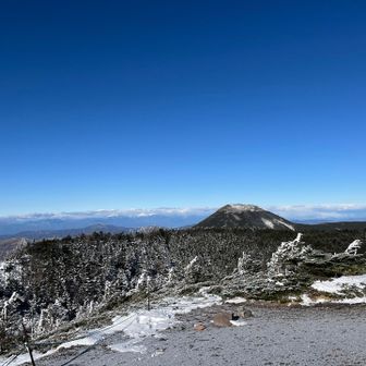 蓼科山はこんもりしてるなあ